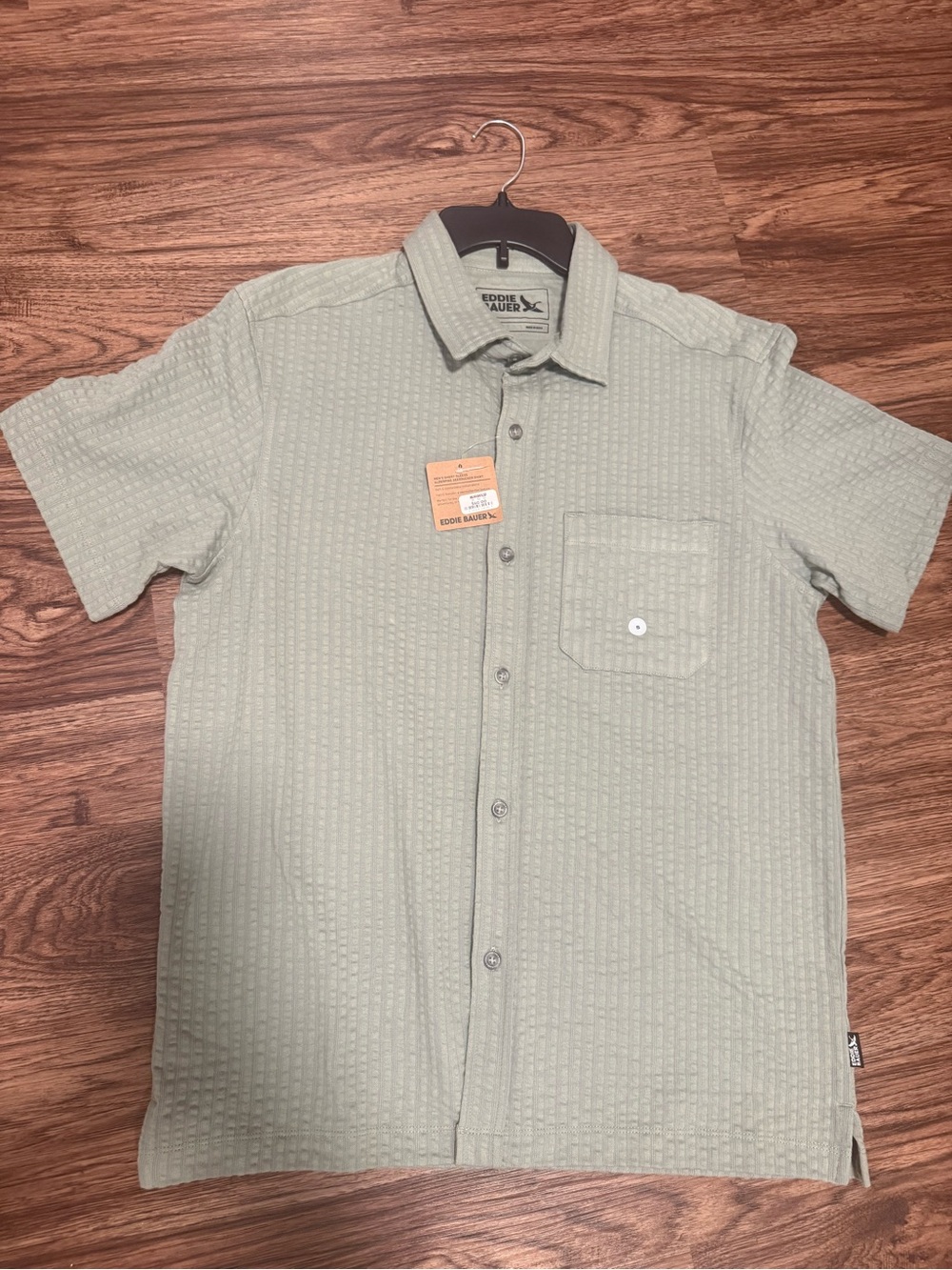 Eddie Bauer
Men's Alderpine Seersucker S/S Button Up Shirt S